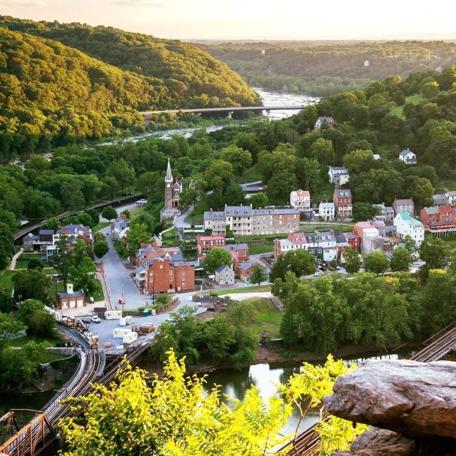 Clarion Inn Harpers Ferry-Charles Town Eksteriør billede
